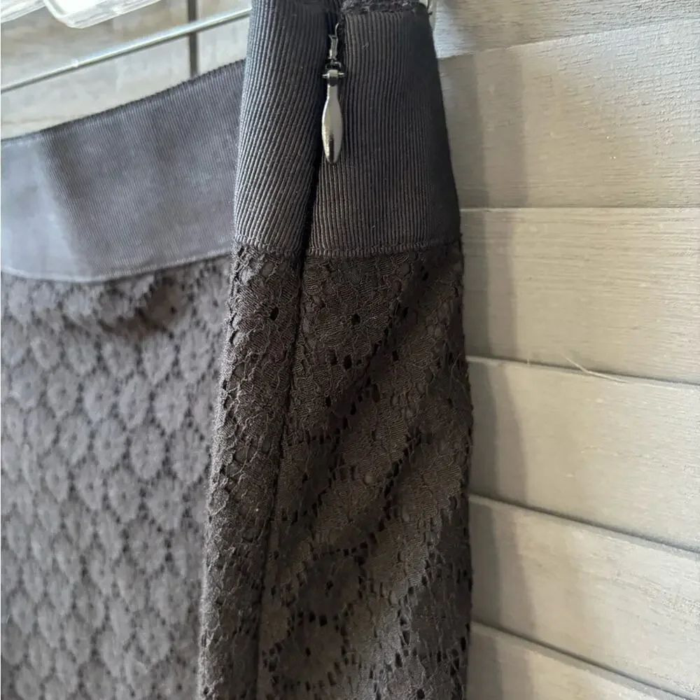 LOFT Black Lace Eyelet A-line Skirt with Eyelet Ruffle Hem. Side zipper. Size 6